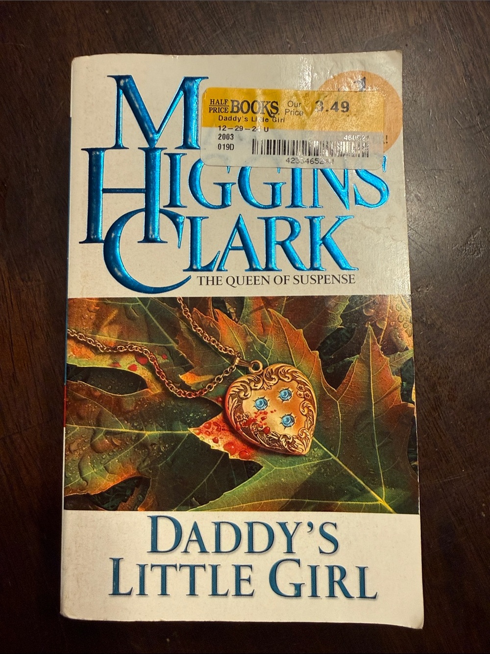 Mary Higgins Clark "Daddy's Little Girl" Paperback - White & Blue Cover